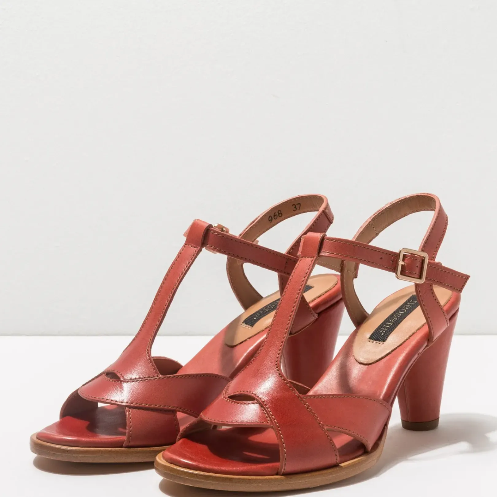 Femme Neosens S968 Montua