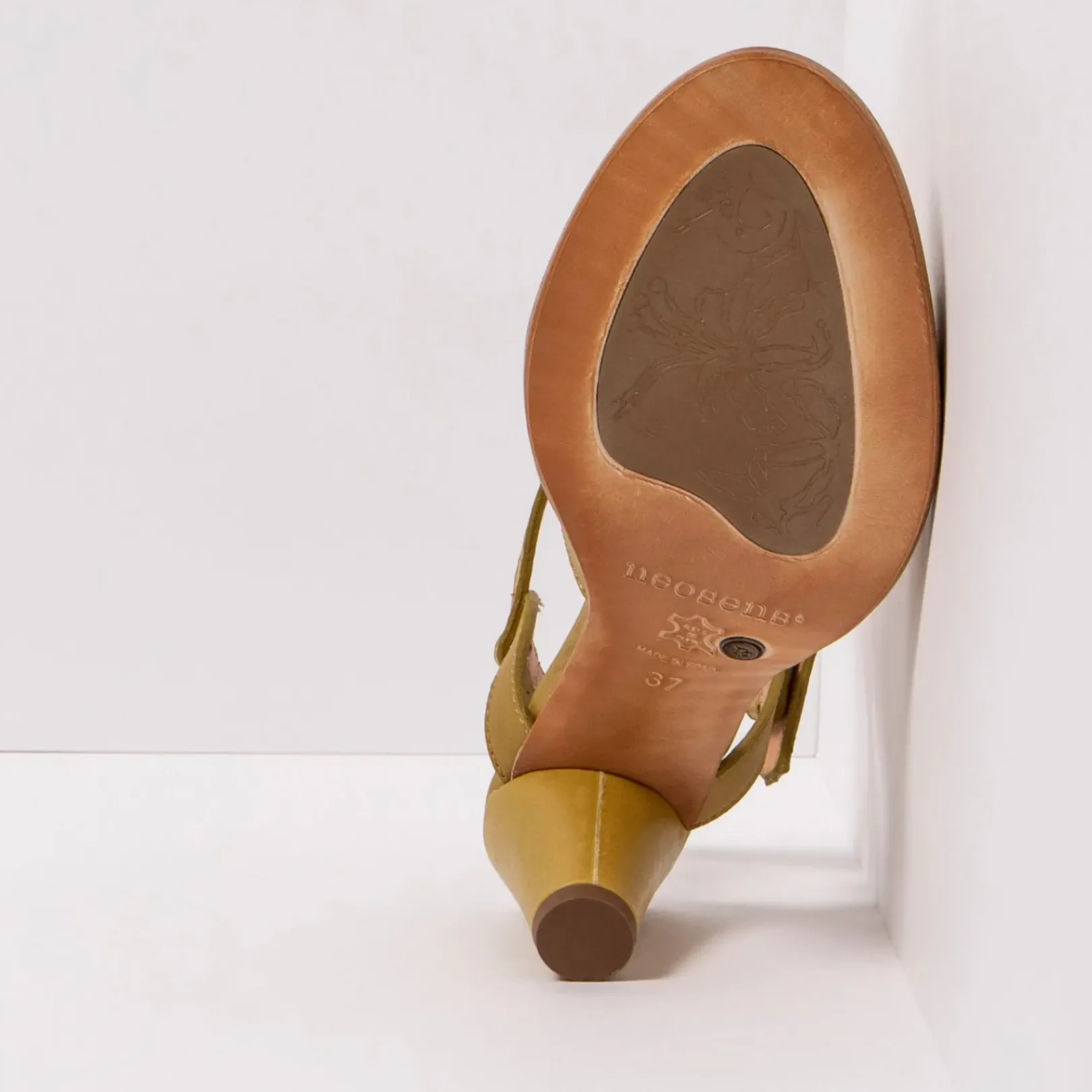 Femme Neosens S968 Montua